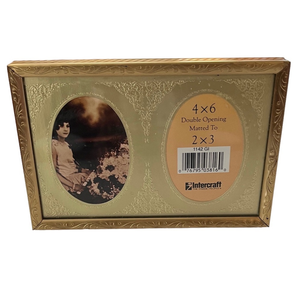 Vintage Intercraft Gold Tone Double Opening Picture Frame 4 X 6 Matted to 2 X 3